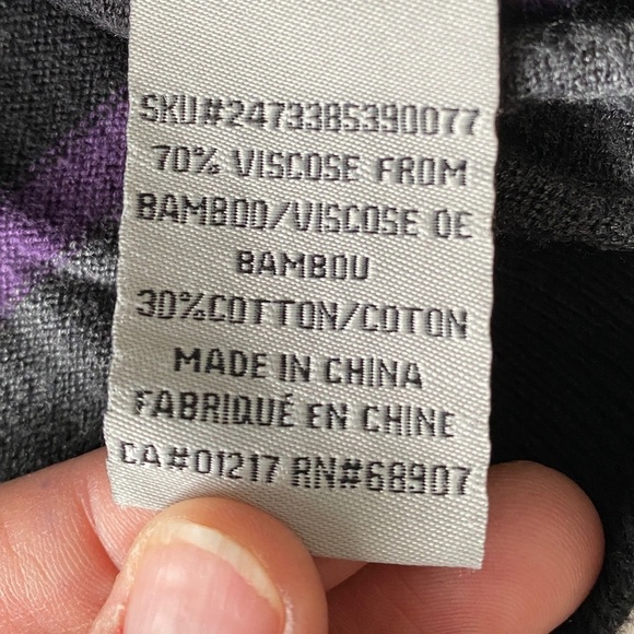 Le Chateau Men's Long Sleeve Striped Light Bamboo Sweater Size Medium - Picture 6 of 11